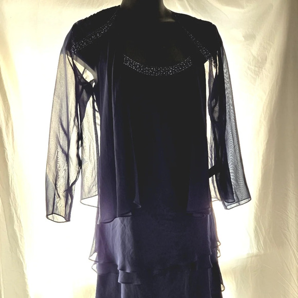 Beautiful 2 Piece Set EUC 😍 - Picture 12 of 12